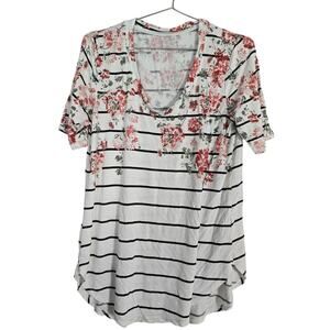 Maurices Women's Large 24/7 T-Shirt Floral Pink Black & White Stripes Casual